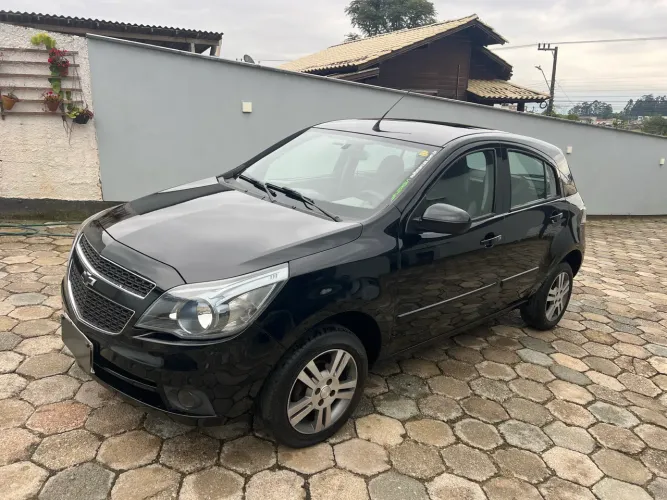 Chevrolet Agile LTZ 1.4 MPFI 8V Flexpower 5P 2013
