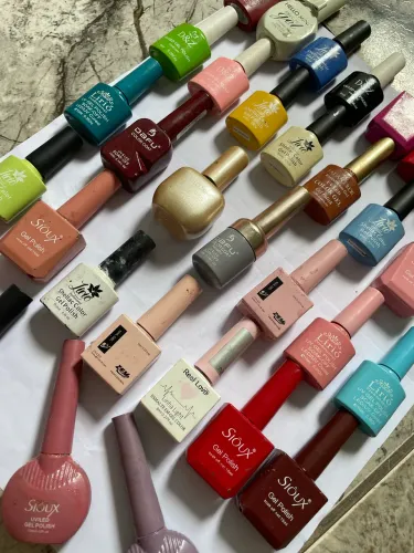 Vendo material de unhas em gel