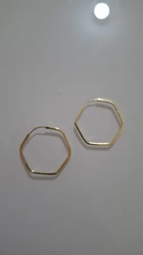 Vende-se argola OURO 18 GRANDE