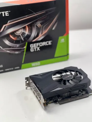 Placa de vídeo GTX 1650 MINI ITX OC 4G