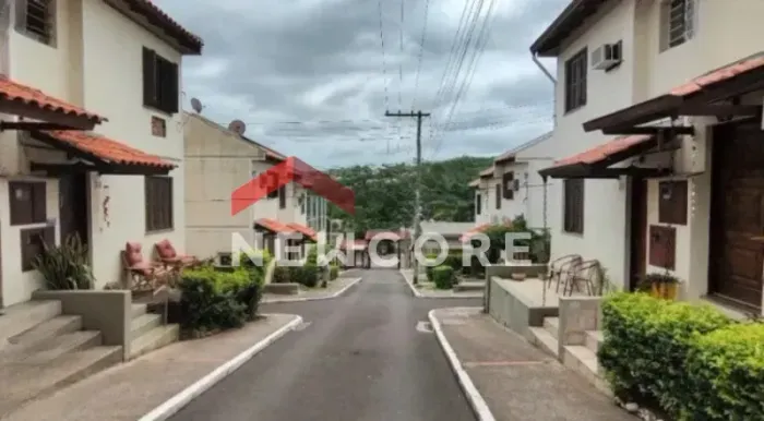 Casa de condomínio em Avenida Monte Cristo - Vila Nova - Porto Alegre/RS