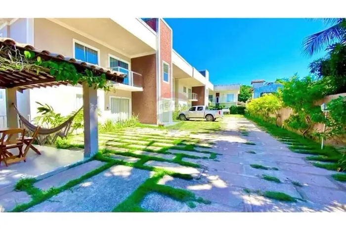 Viva a 400m da Praia de Taperapuã | Apartamento 2 Quartos no Village I