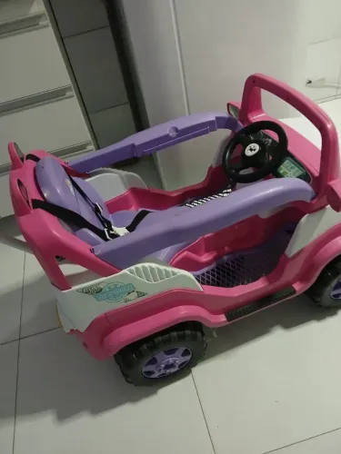 Carrinho de passeio jeep