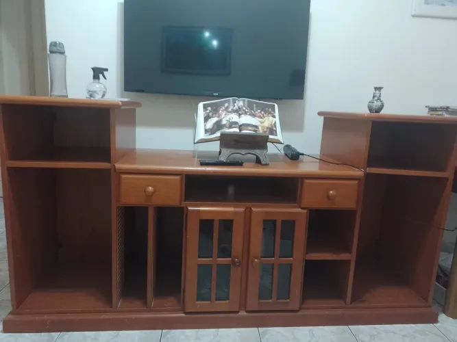 Rack de madeira maciça dura uma vida