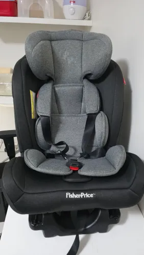 Cadeirinha Fischer Price All Stages FIx 2.0. Ótimo estado.