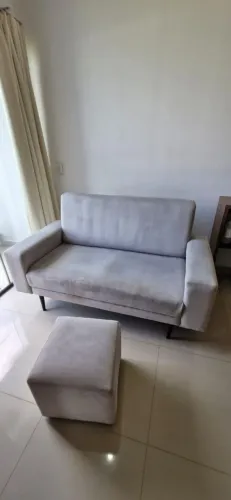 Vend sofá 2 lugares c/ puff
