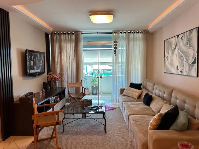 Apartamento Mobiliado e Amplo com 128m² de área privativa no Centro - Jaraguá do Sul/SC
