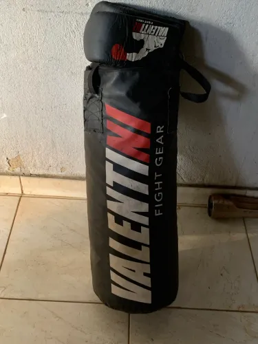saco de pancada cheio