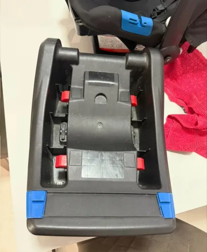Bebê conforto com base marca Burigotto Touring