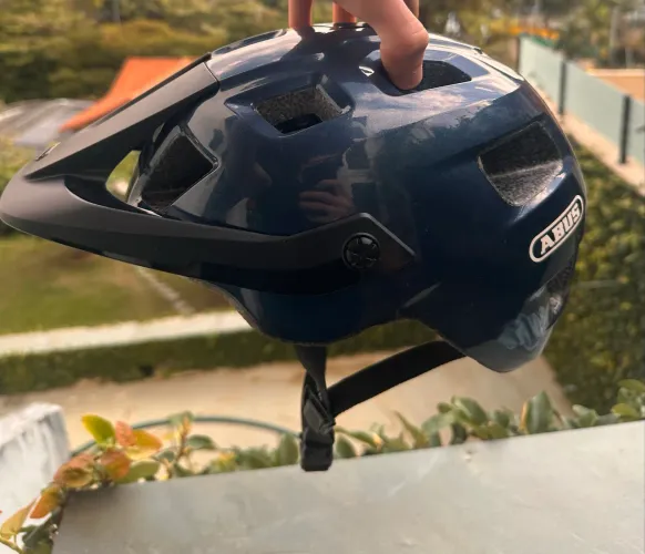 Vendo capacete abus motrip azul