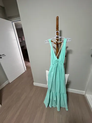 Vestido lança perfume