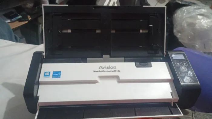 Vendo avision sheetfed scanner AD215L