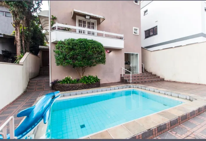 Casa no condomínio Residencial 3 para venda com 4 quartos, sendo 4 suítes, 308m²