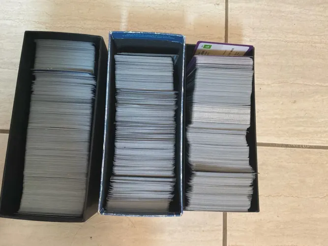 Cartas Pokémon - lote com 250 cartas