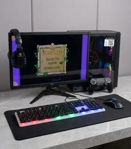 VENDO PS4 E PC GAMER JUNTOS 4MIL!
