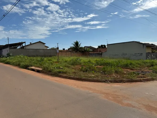 Lote de Esquina 471m² na Av. Comercial Setor Rosa dos Ventos | Aparecida de Goiânia