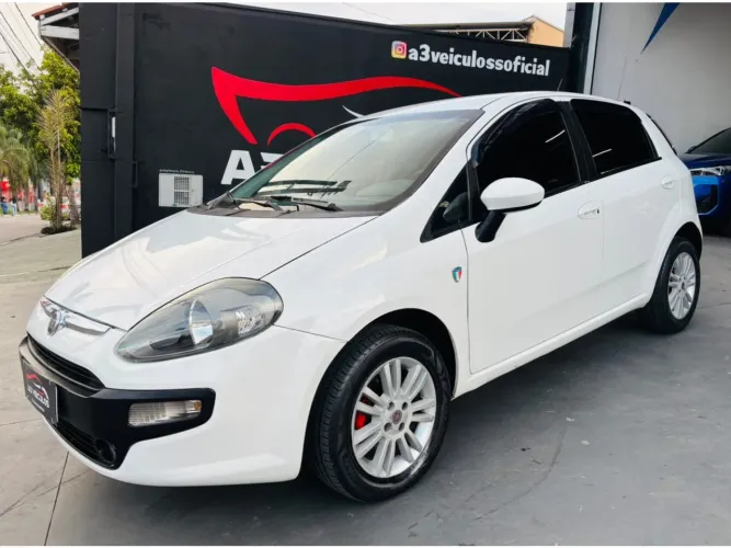 Fiat Punto Attractive Italia 1.4 F.flex 8V 5P 2013
