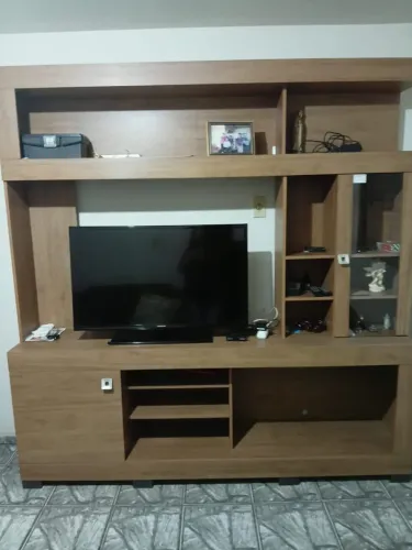 Móveis usados (rack, sofá, cama, guarda-roupa, mesa, cômoda)