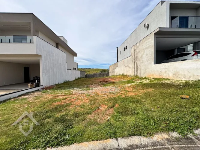 Terreno à Venda no Condomínio Malibu em Caçapava - SP