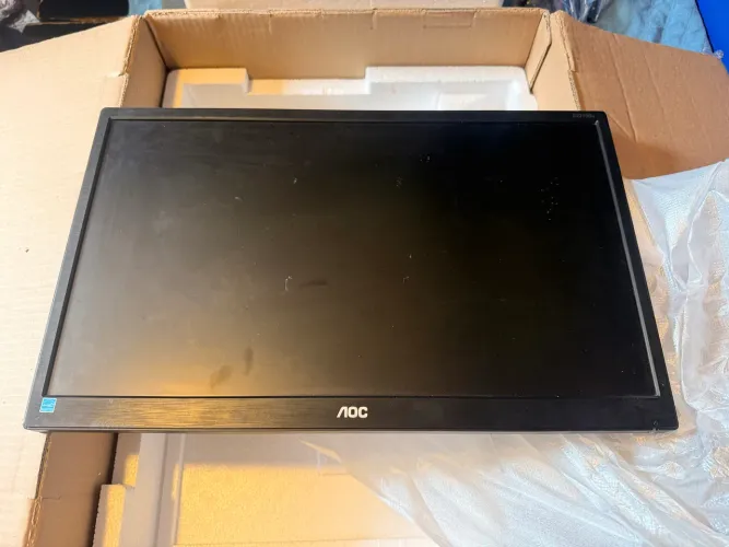 MONITOR AOC 21,5 POLEGADAS