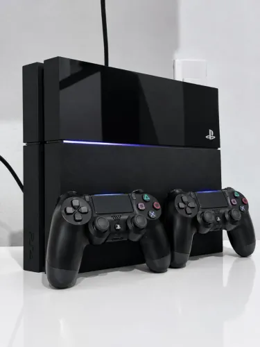 Ps4 DesbIoqueado + Jogos + Controle Sem Fio