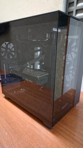 ?Gabinete NZXT H9 Flow Black - Vidro Panorâmico Dual Chamber (Preto Fosco)