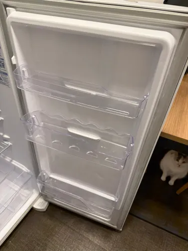 Geladeira Electrolux 260L