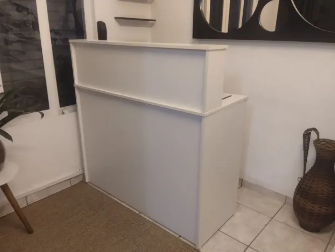 Balcão de recepção 