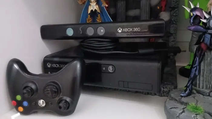 Xbox 360 Desbloqueado LT + Kinect & 3 Jogos de brinde. 