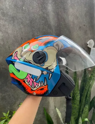 CAPACETE 58