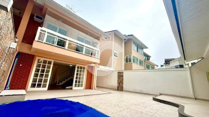 Casa com 4 dormitórios à venda, 160 m² por R$ 1.930.000,00 - Ingá - Niterói/RJ