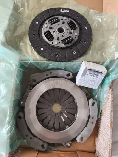 Kit Embreagem+Rolamento Original  Sandero, Logan, Clio motor 1.6 8v - Com NF da Renault 