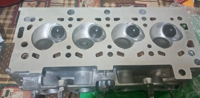 Vendo cabeçote  1,4 8v c3 206 e 207 flex