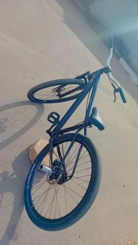 BICICLETA COM MT200 NOVO MAIS PEDIVELA EXTRA 
