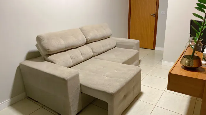 Sofá usado, retrátil e reclinável