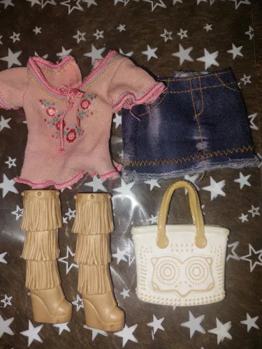 Lote Roupas Boneca Barbie Life in the Dreamhouse Teresa