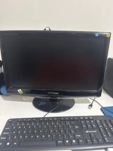 Tela monitor computador+teclado e mouse!