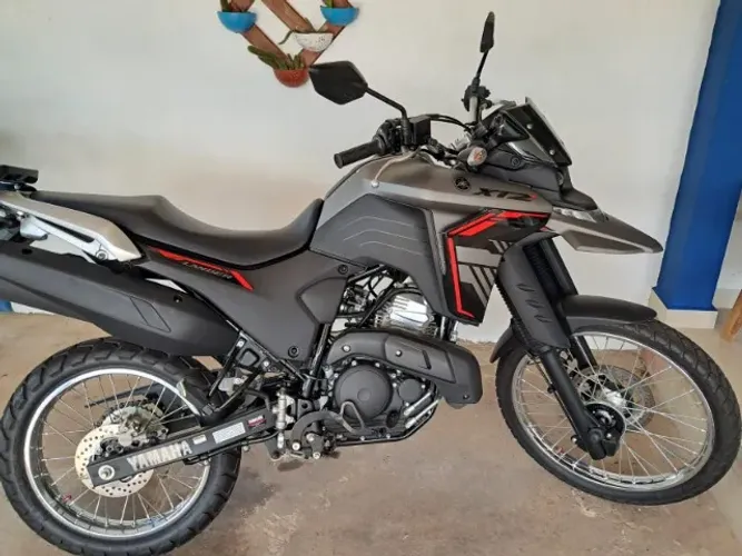 VENDO OU TROCO POR CARRO, LANDER XTZ 250 - ANO 2025 - QUITADA - IPVA 2026 PAGO