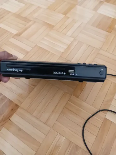 DVD Britânia tem controle