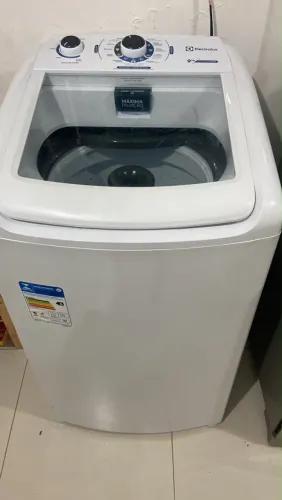 MÁQUINA DE LAVAR ROUPAS 9kg ELETROLUX(5 meses de uso)
