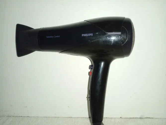 SECADOR PHILLIPS 220V