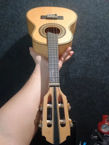 Cavaquinho Luthier Orant Elétrico 