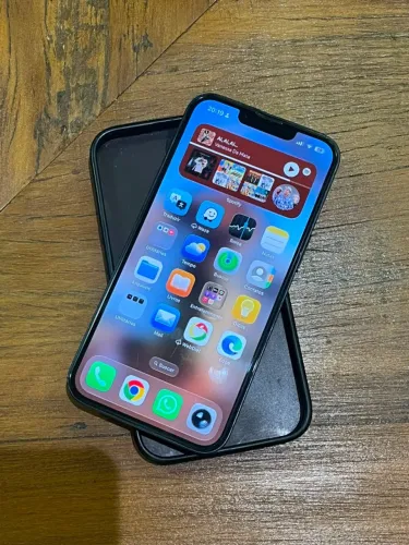 Iphone 13 azul, em ótimo estado! Imperdível