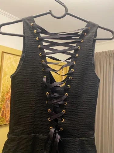 Vestido Preto Amarração Costas - Tam P - Carmim 