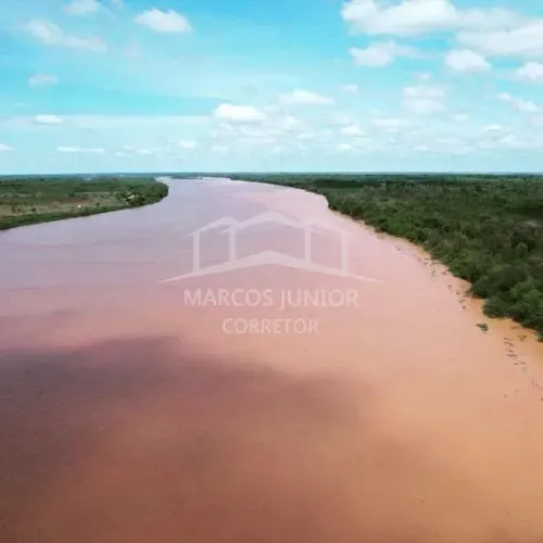 EXCELENTE FAZENDA COM BEIRA DE RIO SÃO FRANCISCO PARA PECUARIA E PLANTIO NO NORTE DE MG!