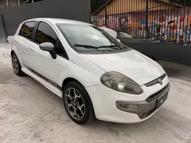 Fiat Punto Sporting 1.8 Flex 8v/16v 5P 2014