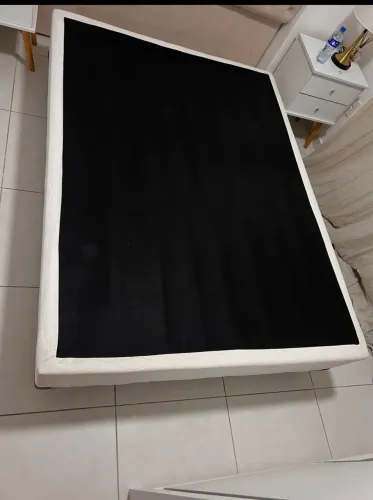 Base de Cama em bom estado