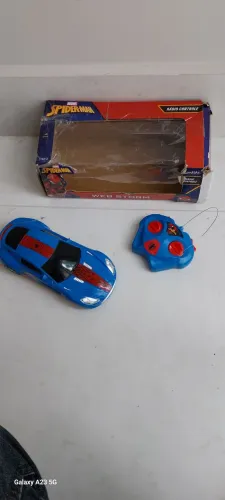 Brinquedo carrinho com controle 