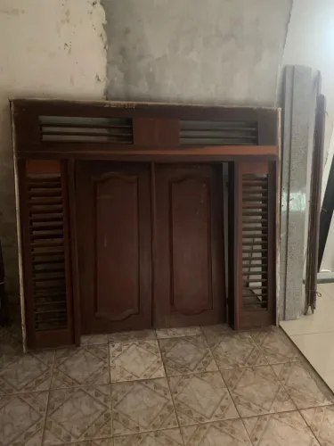 JANELA DE MADEIRA