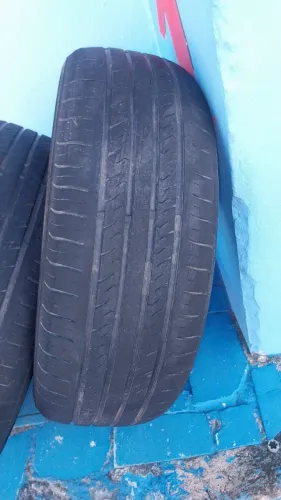 Pneus Meia Vida 205/60R15